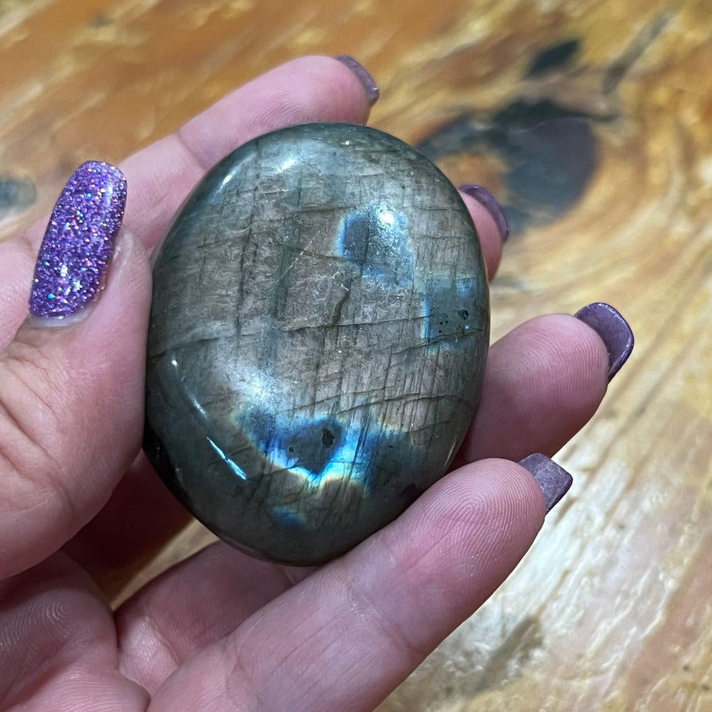 Labradorite Palmstone