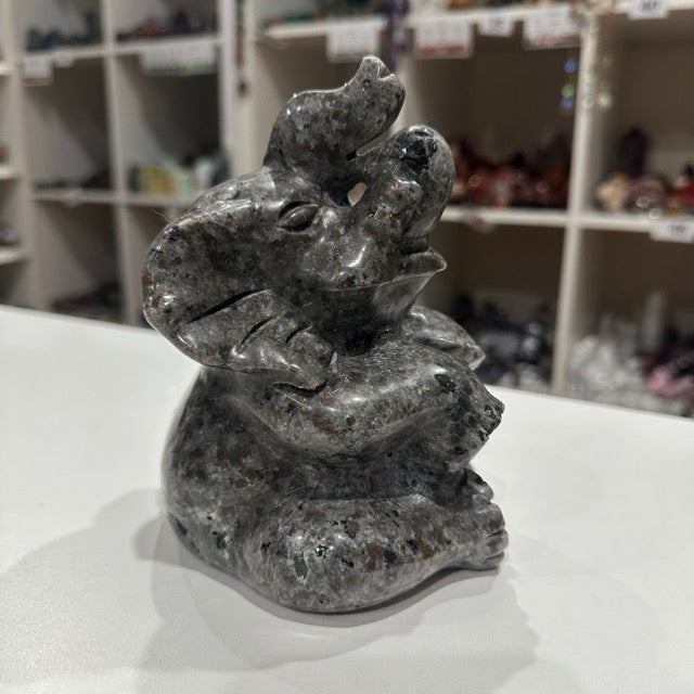 Yooperlite Happy Elephant | 1.7kg