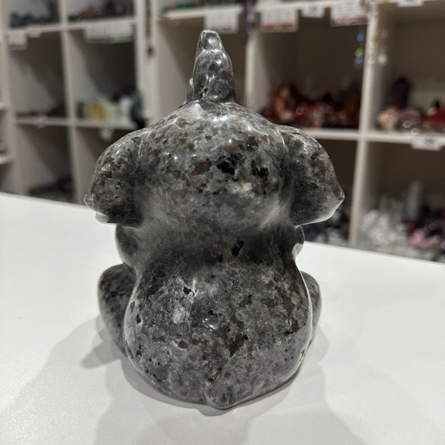 Yooperlite Happy Elephant | 1.7kg