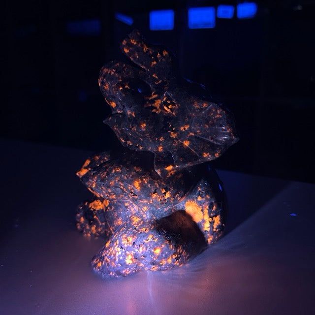 Yooperlite Happy Elephant | 1.7kg