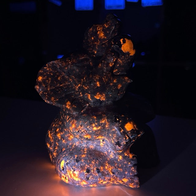 Yooperlite Happy Elephant | 1.7kg