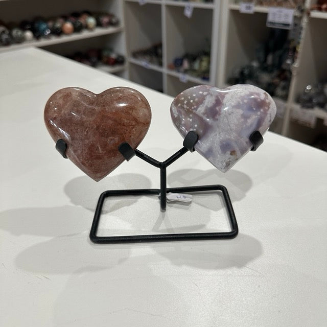 Double Heart Stand - Black