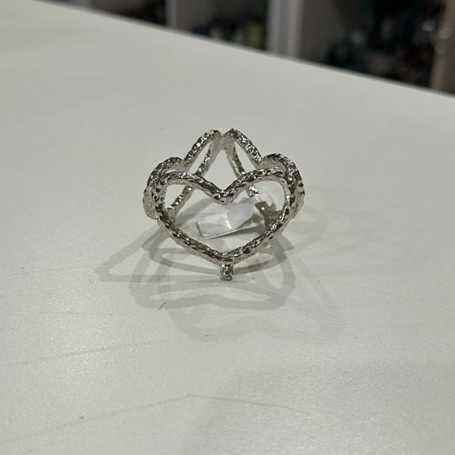 Trio Heart Sphere Stand