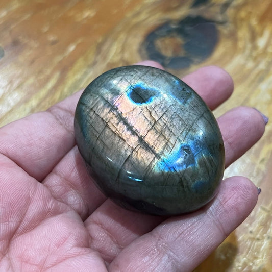 Labradorite Palmstone