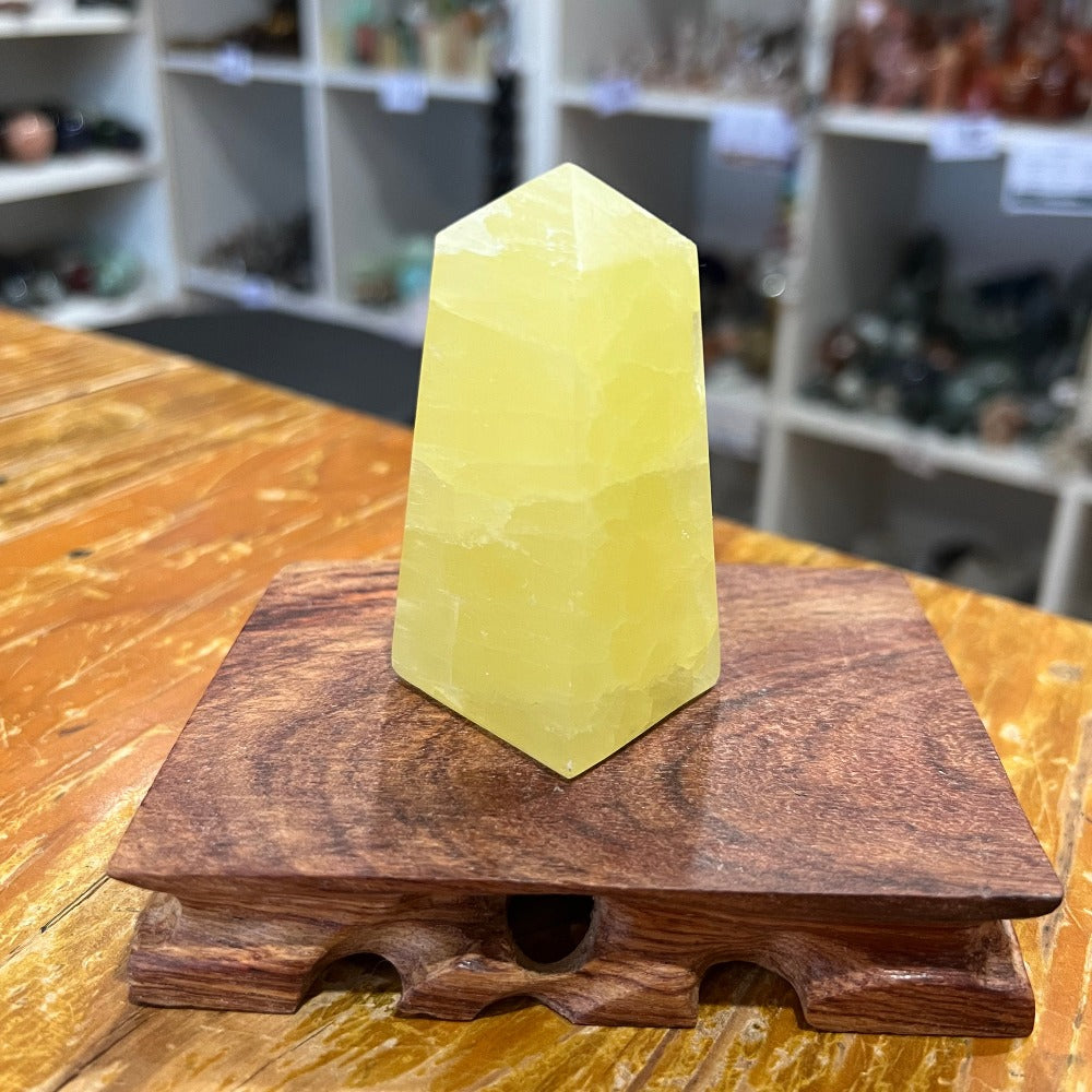 Lemon Calcite Tower