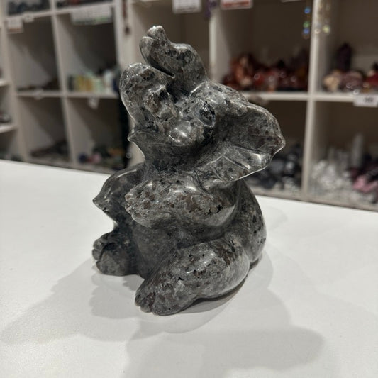 Yooperlite Happy Elephant | 1.7kg