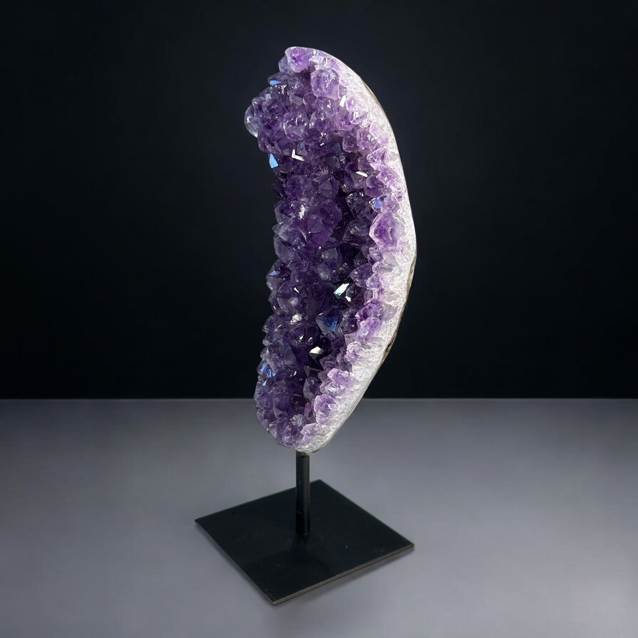 Amethyst Freeform on Stand | 883g