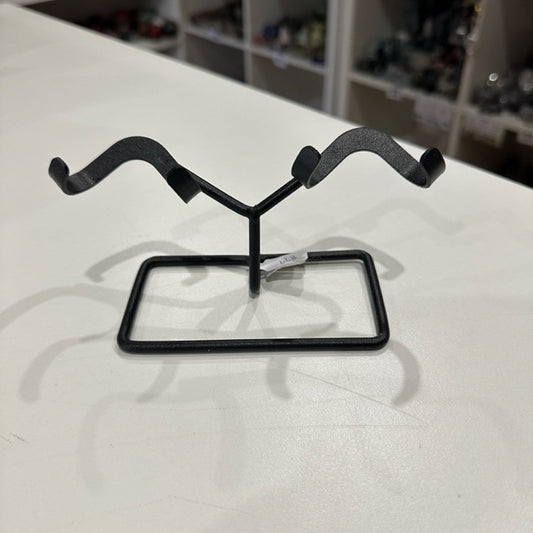 Double Heart Stand -  Black